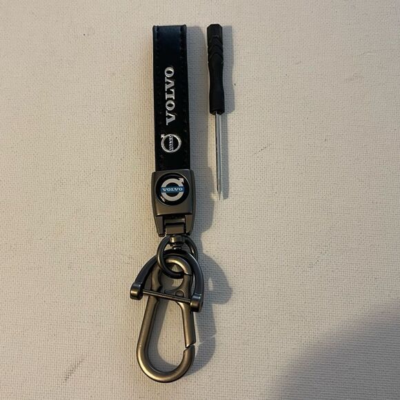 Volvo Logo Key Fob Keychain in Black Leather NWT - Picture 1 of 4